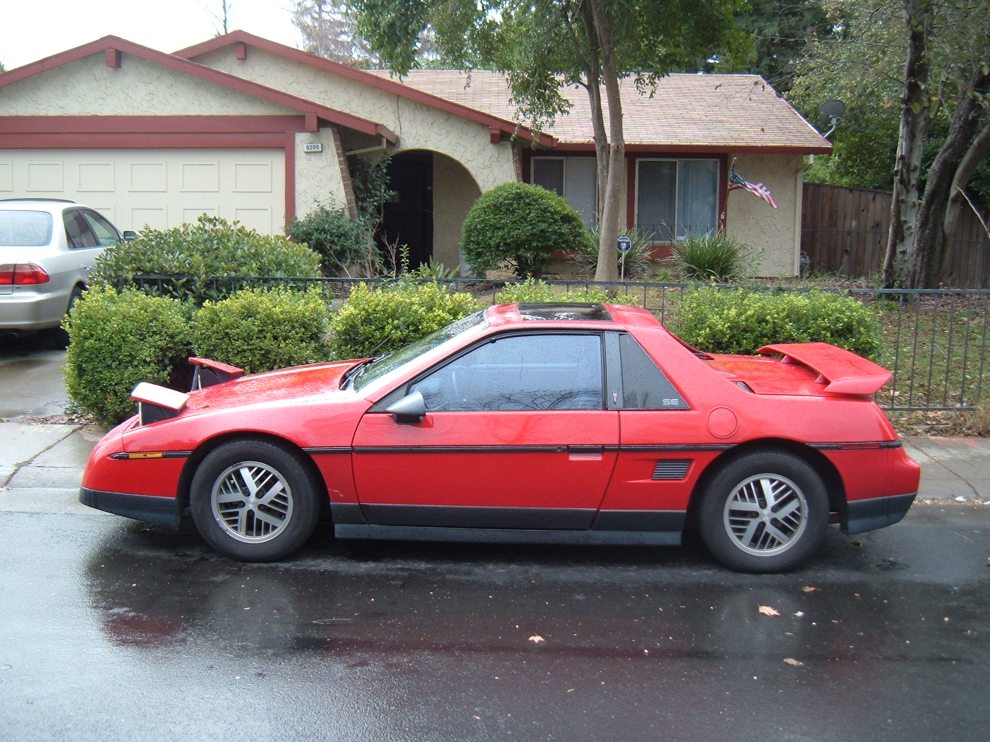 1986 Pontiac Fiero SE V6: The Hero We Didn't Deserve